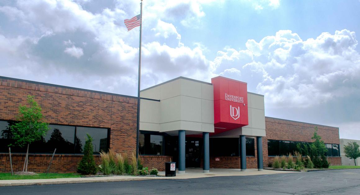 Warren campus exterior photo